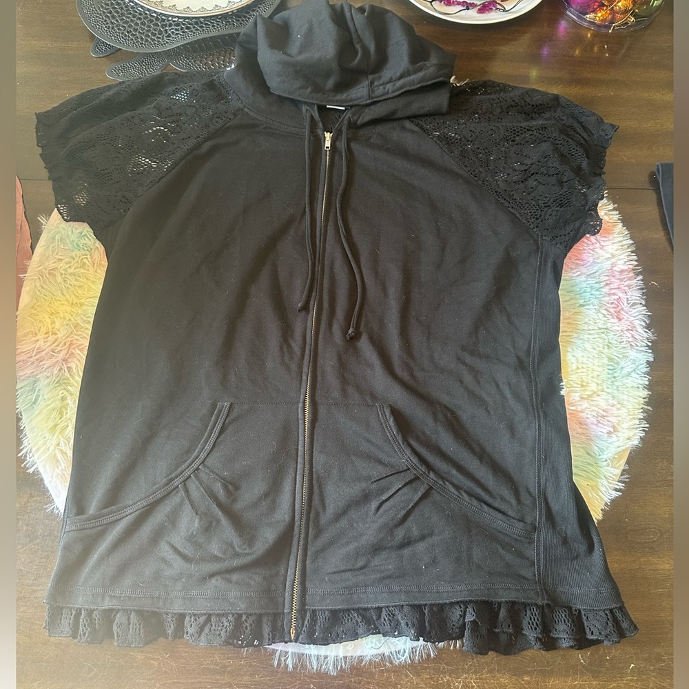 Torrid Size 3 black hooded short sleeve zip up hoodie